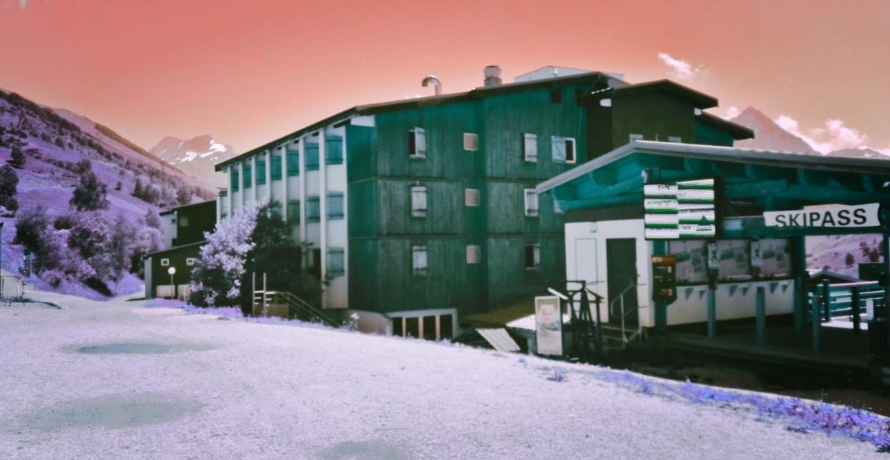Hotel Turan لو دوز آلب المظهر الخارجي الصورة